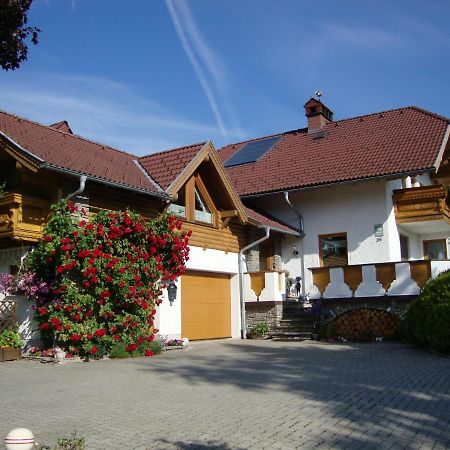Apartment Haus Dengg Mauterndorf  Extérieur photo